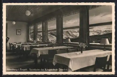 AK Altenberg / Erzgebirge, Gastraum des Sportheims der Kriegsschule Dresden