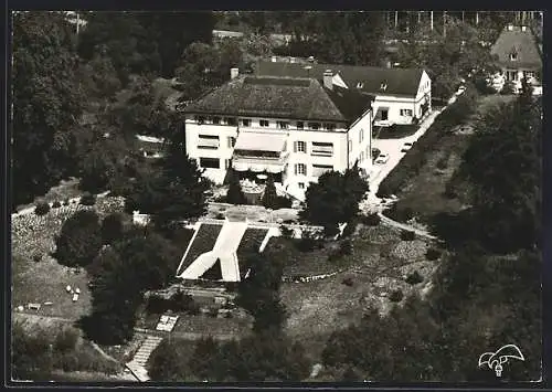 AK Laufen /Obb., Hotel Schloss Abtsee, Bes. Carola Müller, Ansicht aus der Vogelschau