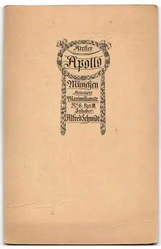 Fotografie Atelier Apollo, München, Äussere Maximilianstr. 6, Zwei Frauen in eleganter Kleidung