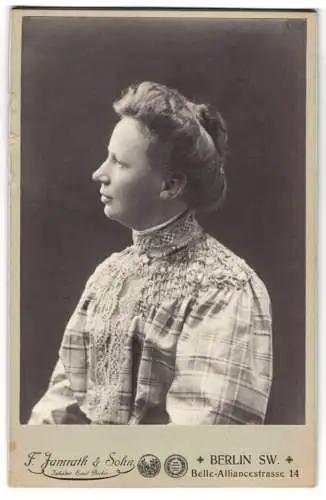 Fotografie F. Jamrath & Sohn, Berlin SW, Belle-Alliance Strasse 14, Profil einer Dame mit hochgestecktem Haar