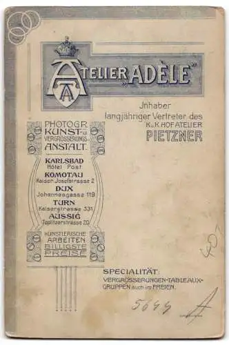 Fotografie Atelier Adèle, Karlsbad, Hôtel Post, Ein elegantes Paar in eleganter Kleidung
