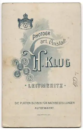 Fotografie Atelier Klug, Leitmeritz, Junges Ehepaar in eleganter Kleidung