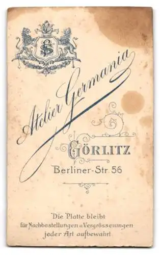 Fotografie Atelier Germania, Görlitz, Berliner-Str. 56, Porträt einer Dame mit floralem Hintergrund