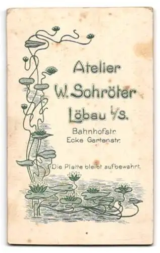 Fotografie W. Schröter, Löbau i. S., Gartenstr. 1, Porträt einer jungen Frau