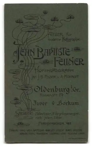 Fotografie Jean Baptiste Feilner, Oldenburg i. Gr., Rosenstr. 29, Portrait einer älteren Dame in eleganter Kleidung