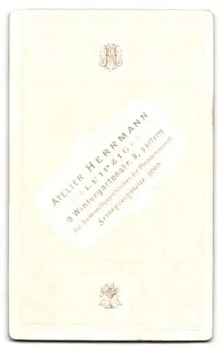 Fotografie Rudolf Herrmann, Leipzig, Wintergartenstr. 9, Porträt eines jungen Mannes