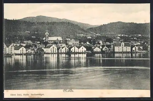 AK Molde, Stadtansicht mit See und Bergen