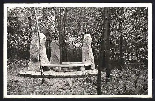 AK Eferding, Partie am Bauernkriegdenkmal im Emlinger Holz