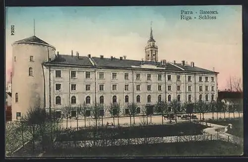 AK Riga, Totalansicht Schloss mit Park