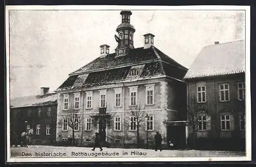 AK Mitau, vor dem historischen Rathausgebäude