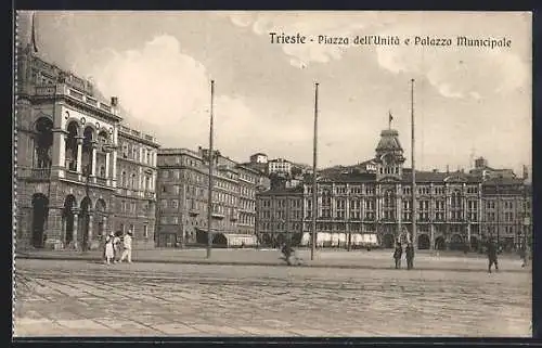 AK Trieste, Piazza dell`Unita e Palazzo Municipale