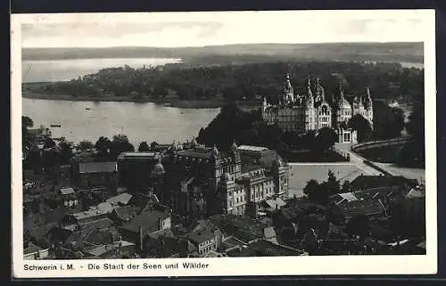 AK Schwerin / Mecklenburg, Ortsansicht mit Kirche