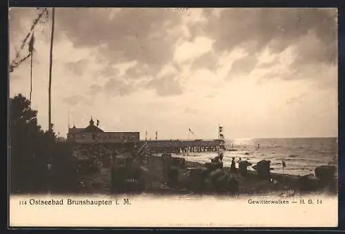 AK Brunshaupten i. M., Ostseebad, Strand mit Gewitterwolken