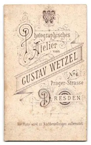 Fotografie Gustav Wetzel, Dresden, Prager Strasse 6, Porträt eines ernsten Herrn