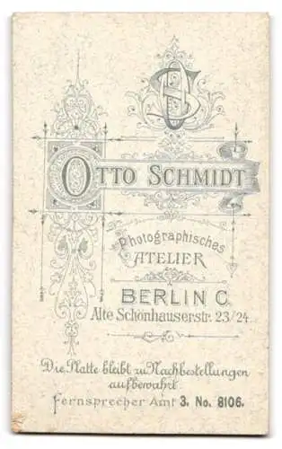 Fotografie Otto Schmidt, Berlin, Alte Schönhauserstr. 23 /24, Portrait eines Mannes mit Schnurrbart