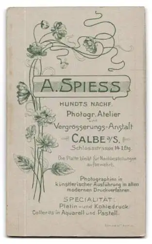 Fotografie Arthur Spiess, Calbe a. S., Schlossstr. 14, Porträt eines eleganten Paares