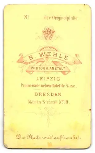 Fotografie B. Wehle, Dresden, Marien Strasse Nr. 10, Portrait eines eleganten Herrn