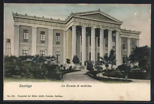 AK Santiago, La Escuela de medicina