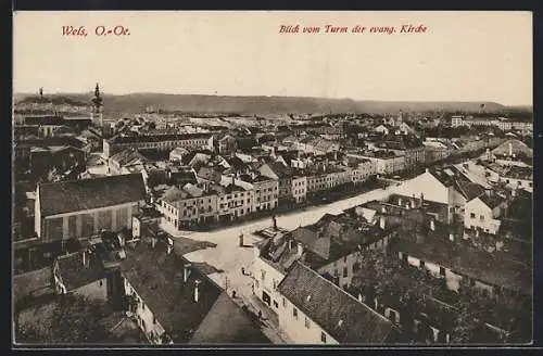 AK Wels /O.-Oe., Blick vom Turm der evangelischen Kirche mit Strassenpartie