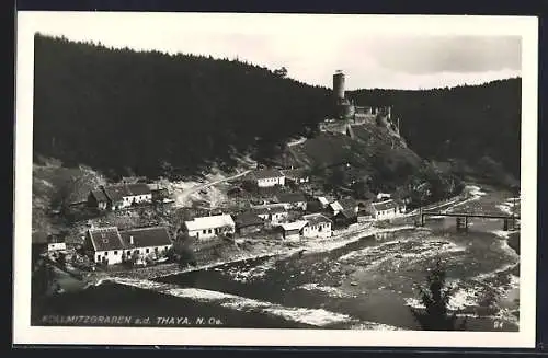 AK Kollmitzgraben a. d. Thaya, Ortsansicht mit der Burgruine