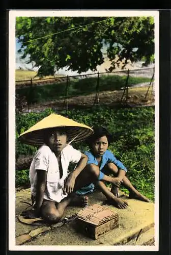 AK Saigon, Enfant vendant des cigarettes