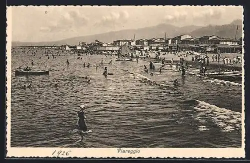 AK Viareggio, Badegäste am Strand