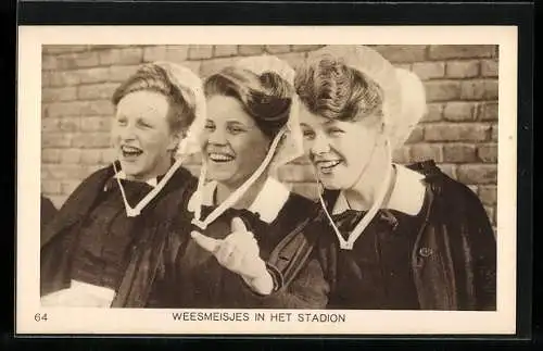 AK Amsterdam, Olympia 1928, Weesmeisjes in het Stadion