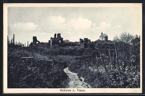 AK Královo n. Tisou, Ruine und kleine Kirche