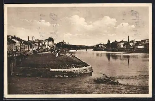 AK Uzhorod, Partie am Flussufer mit Brücke