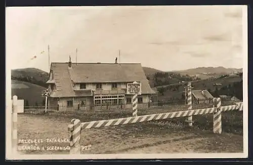 AK Jablunyzukyj-Pass, Schranke am Grenzübergang