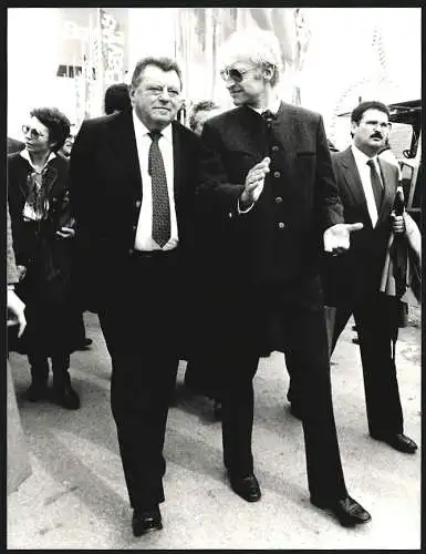 Fotografie WEREK, München, CSU-Chef Franz Josef Strauss mit Edmund Stoiber, Leiter der bayr. Staatskanzlei