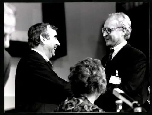 Fotografie Werek, München, Edmund Stoiber, CSU-Vorsitzender Theo Waigel, CSU-Parteitag in München