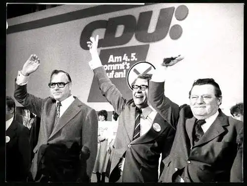 Fotografie Sven Simon, Bonn, Helmut Kohl, Franz-Josef Strauss, CDU-Spitzenkandidat Heinrich Köppler