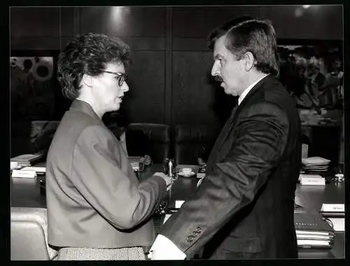 Fotografie Sven Simon, Bonn, Bundesbauministerin Irmgard Adam-Schwaetzer, Bundeswirtschaftsminister Jürgen Möllemann