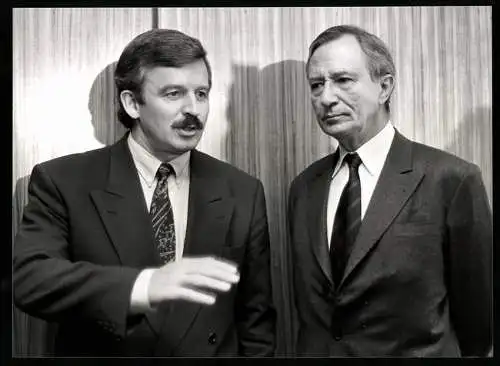 Fotografie Sepp Spiegl, Bonn, Bundeswirtschaftsminister Jürgen Möllemann, Steinkohlebergbau-Vertreter Dr. Heinz Horn