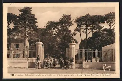 AK Mindin /L.-Inf., Maison Departementale, Entrée principale, Depart d`une Colonie à la Plage