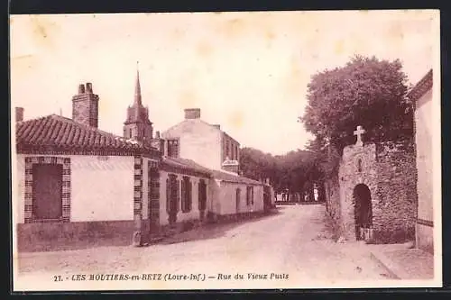 AK Les Moutiers-en-Retz, Rue du Vieux Puits