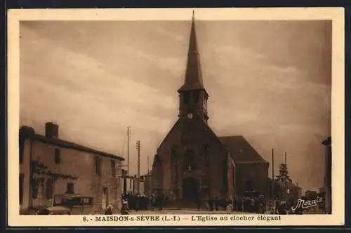 AK Maisdon-s-Sevre, L`Eglise au clocher elegant