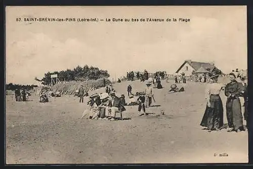 AK Saint-Brévin-les-Pins, La Dune au bas de l`Avenue de la Plage