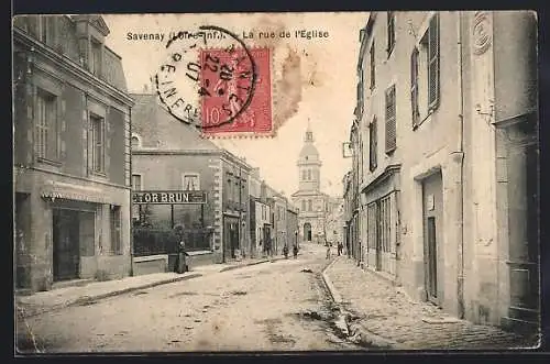 AK Savenay /Loire-Inf., La rue de l`Eglise, Strassenpartie