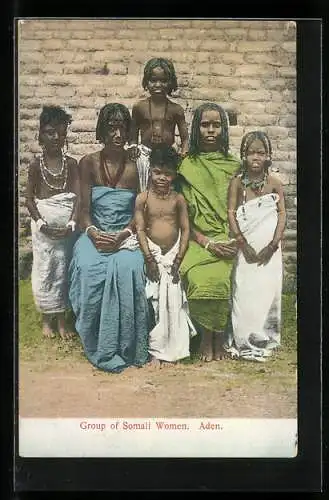 AK Aden, Group of Somali Women