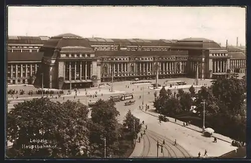 AK Leipzig, Hauptbahnhof, Strassenbahn, Leute