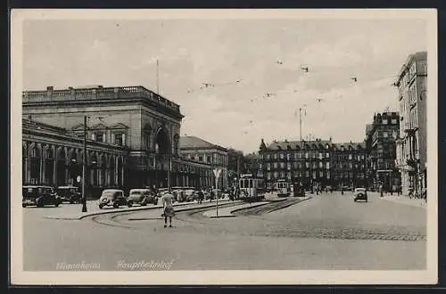 AK Mannheim, Hauptbahnhof mit Autos u. Strassenbahn