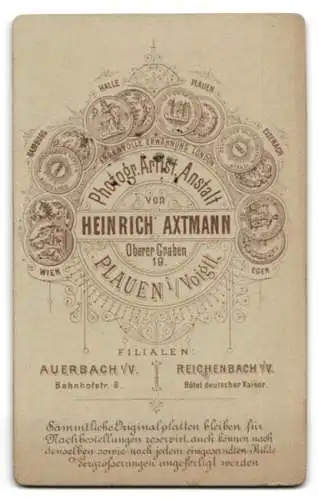 Fotografie H. Axtmann, Plauen i. V., Oberer Graben 19, Porträt einer jungen Frau mit kariertem Kragen