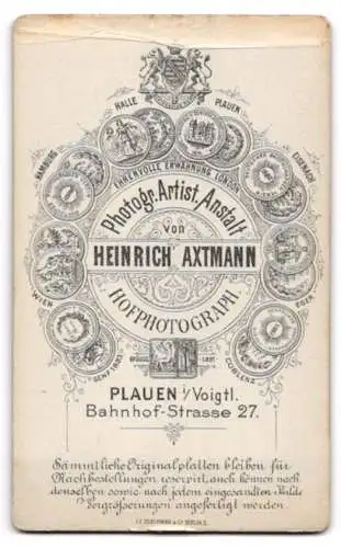 Fotografie H. Axtmann, Plauen i. V., Bahnhof-Strasse 27, Porträt einer jungen Frau in eleganter Kleidung