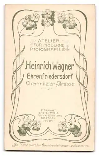 Fotografie Heinrich Wagner, Ehrenfriedersdorf, Chemnitzer Strasse, Zwei Kinder an einem Geländer