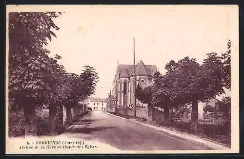 AK Herbignac, Avenue de la Gare et Abside de l`église