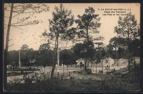 AK La Baule-les-Pins, Place des Palmiers, Les Pins et les Dunes