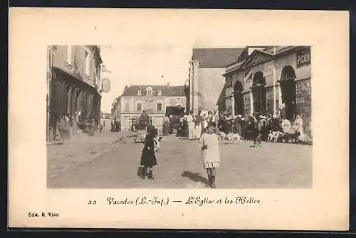 AK Varades /L.-I., L`Eglise et les Halles