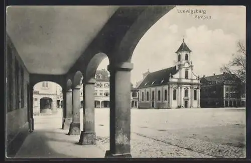 AK Ludwigsburg / Württemberg, Marktplatz